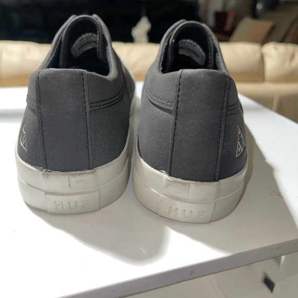 Dylan Huff like new shoes 6.5 - Picture 6 of 10